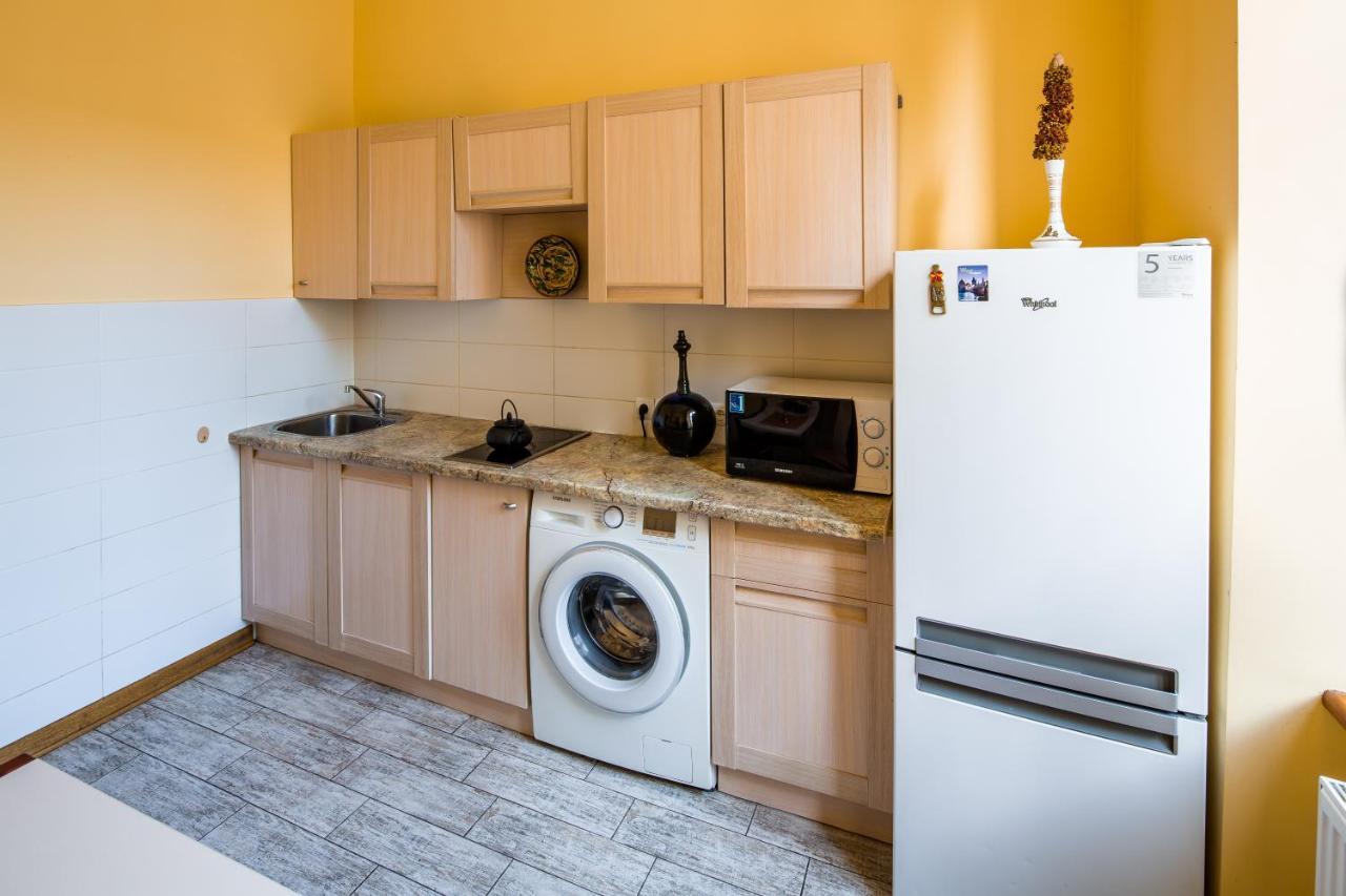 Romari ставропігійська Apartment